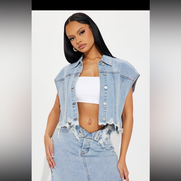 💙 - Picture 2 of 5